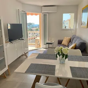 Appartement Newly Renovated Aircond-wifi-pool-sea View-150m To Beaches-, Saint Aygulf